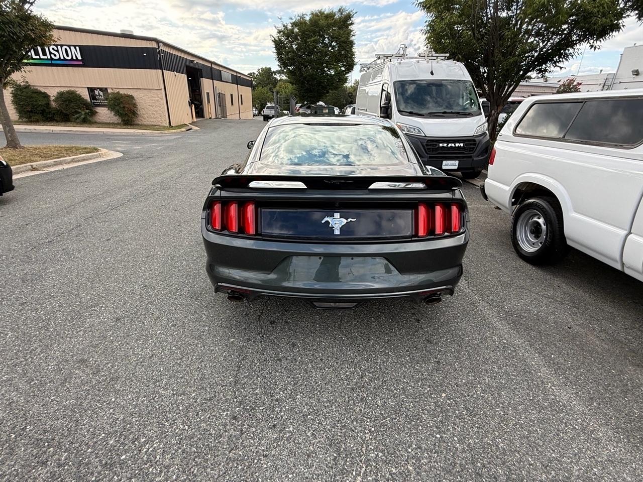 Ford Mustang 2dr Fastback V6 2015