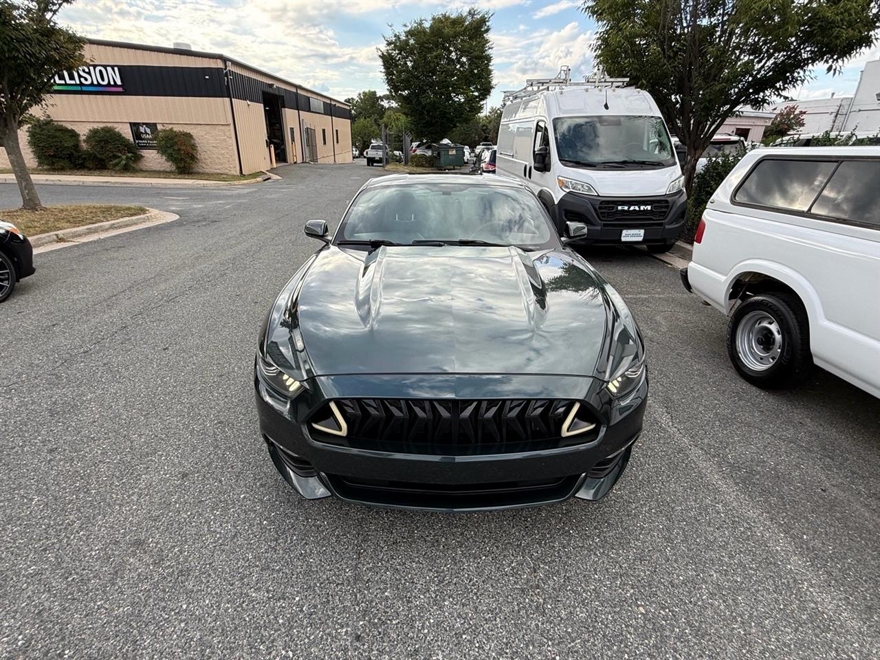 Ford Mustang 2dr Fastback V6 2015