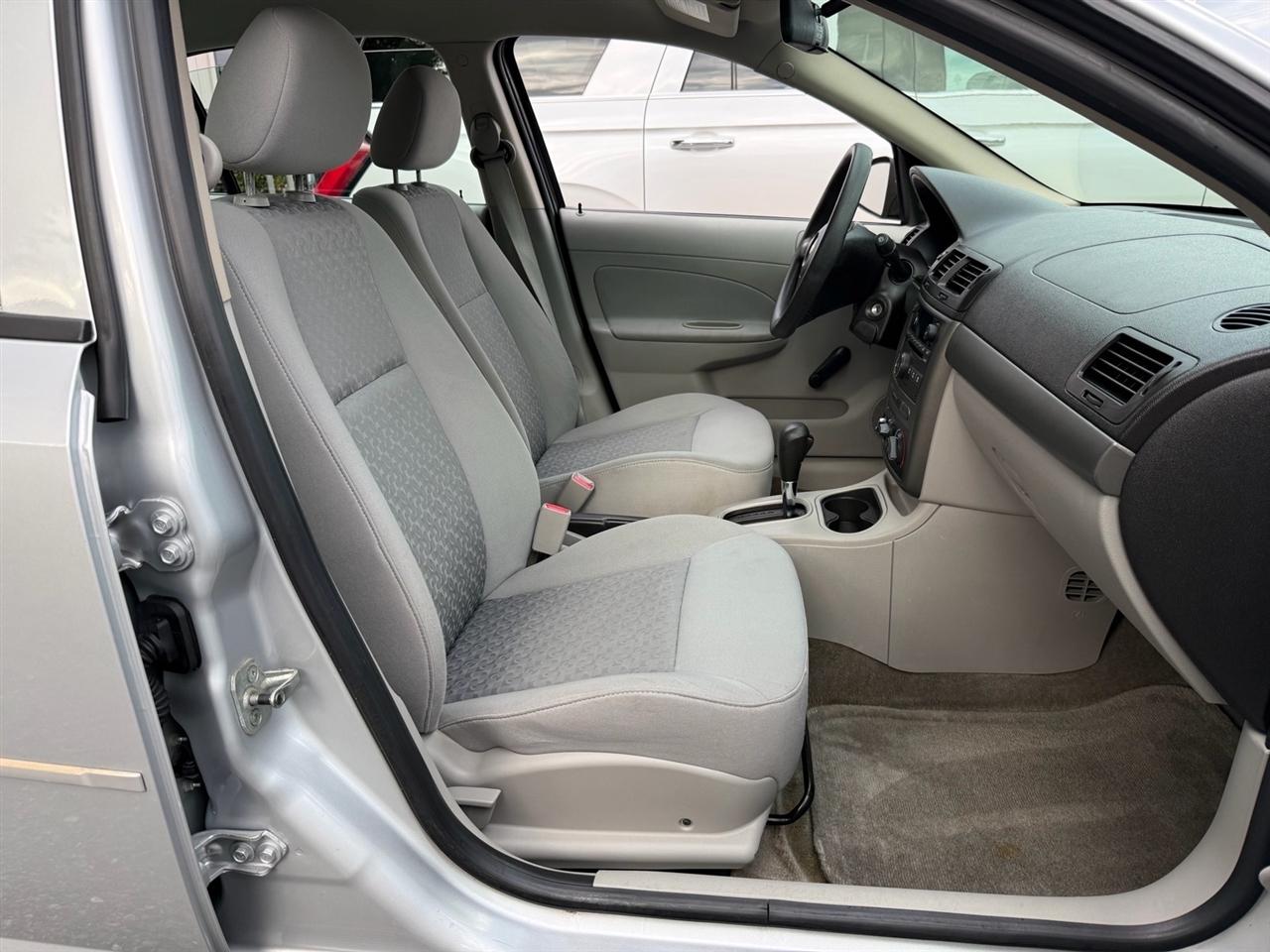 Chevrolet Cobalt 4dr Sdn LS 2008