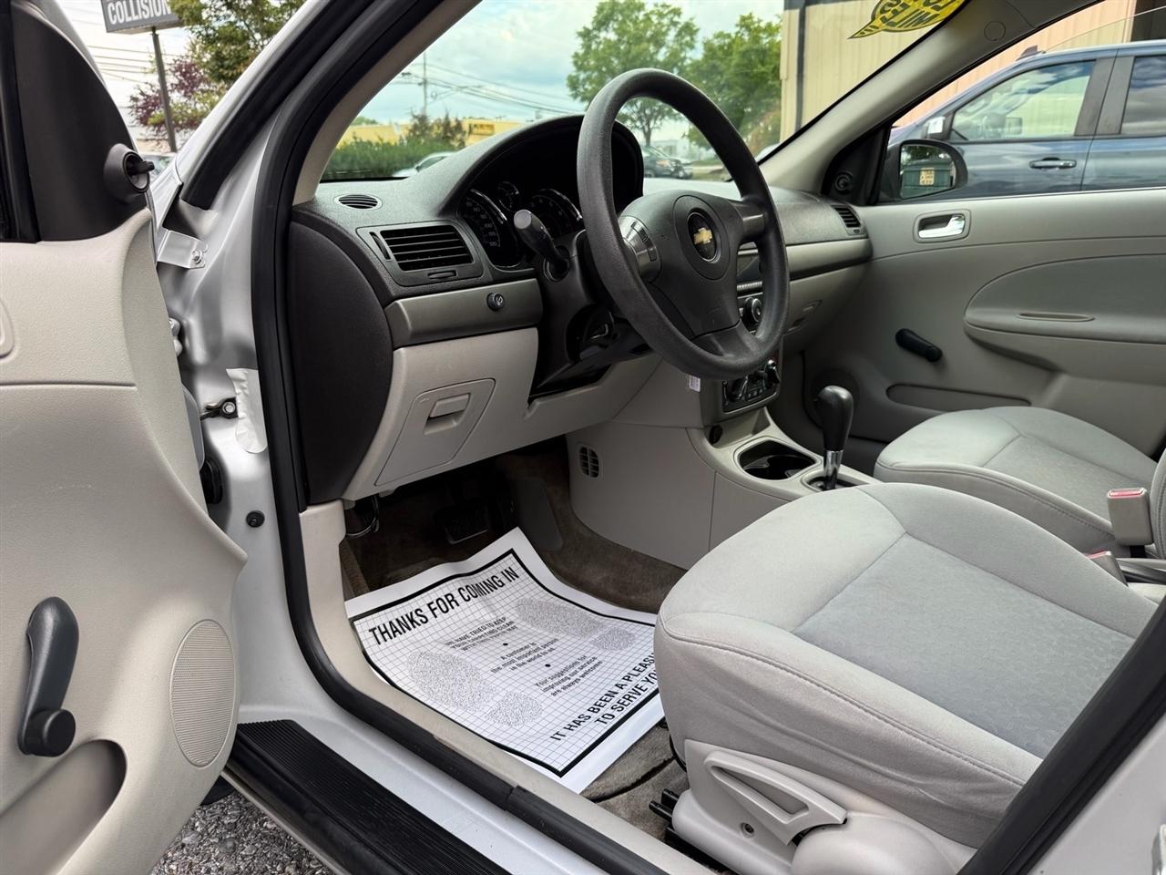 Chevrolet Cobalt 4dr Sdn LS 2008