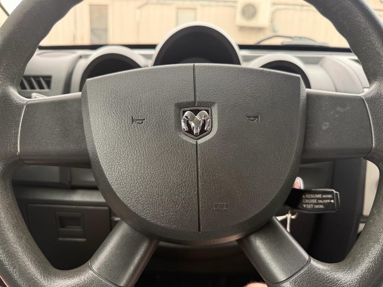 Dodge Nitro 4WD 4dr SXT 2008