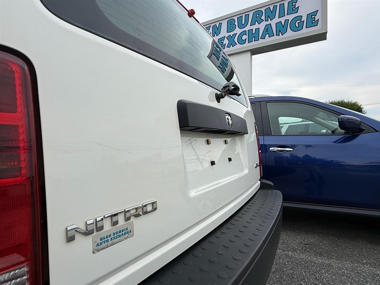 Dodge Nitro 4WD 4dr SXT 2008