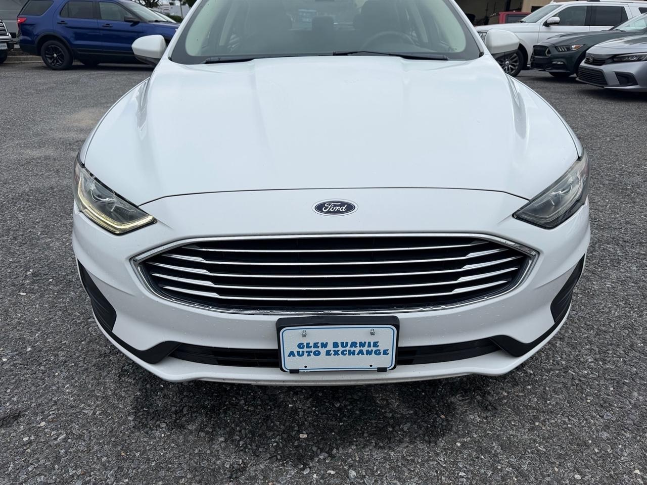 Ford Fusion Hybrid SE FWD 2019