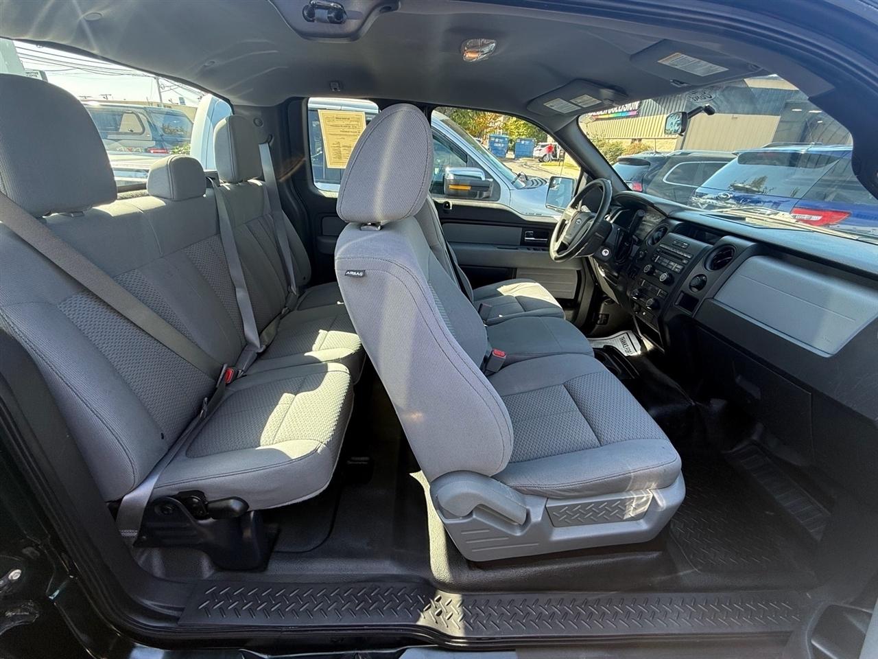 Ford F-150 4WD SuperCab 145" Lariat 2014