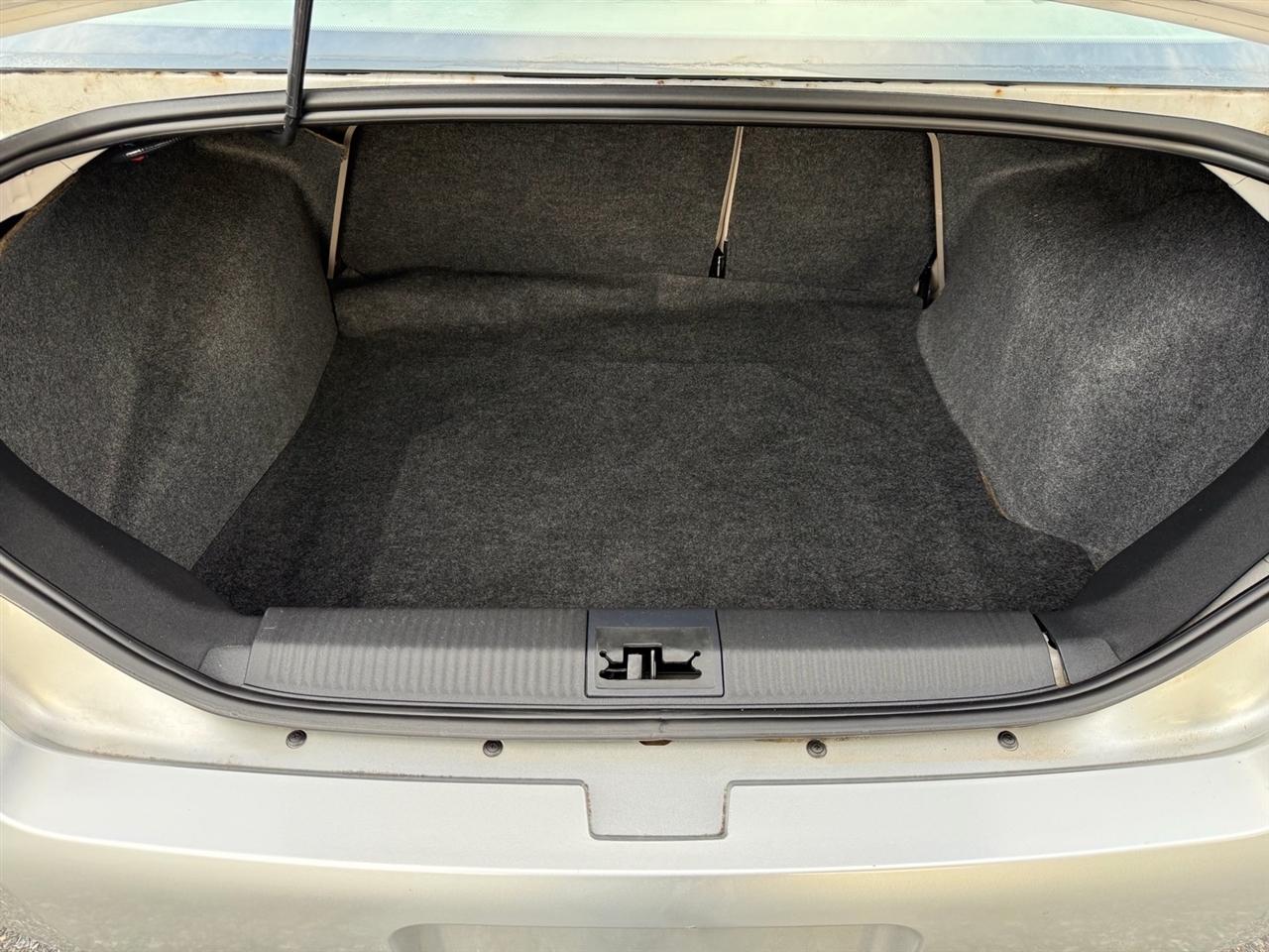 Ford Focus 4dr Sdn S 2009