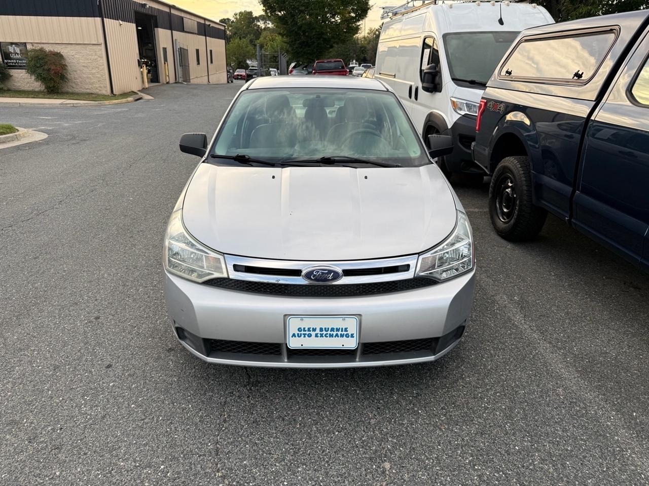 Ford Focus 4dr Sdn S 2009