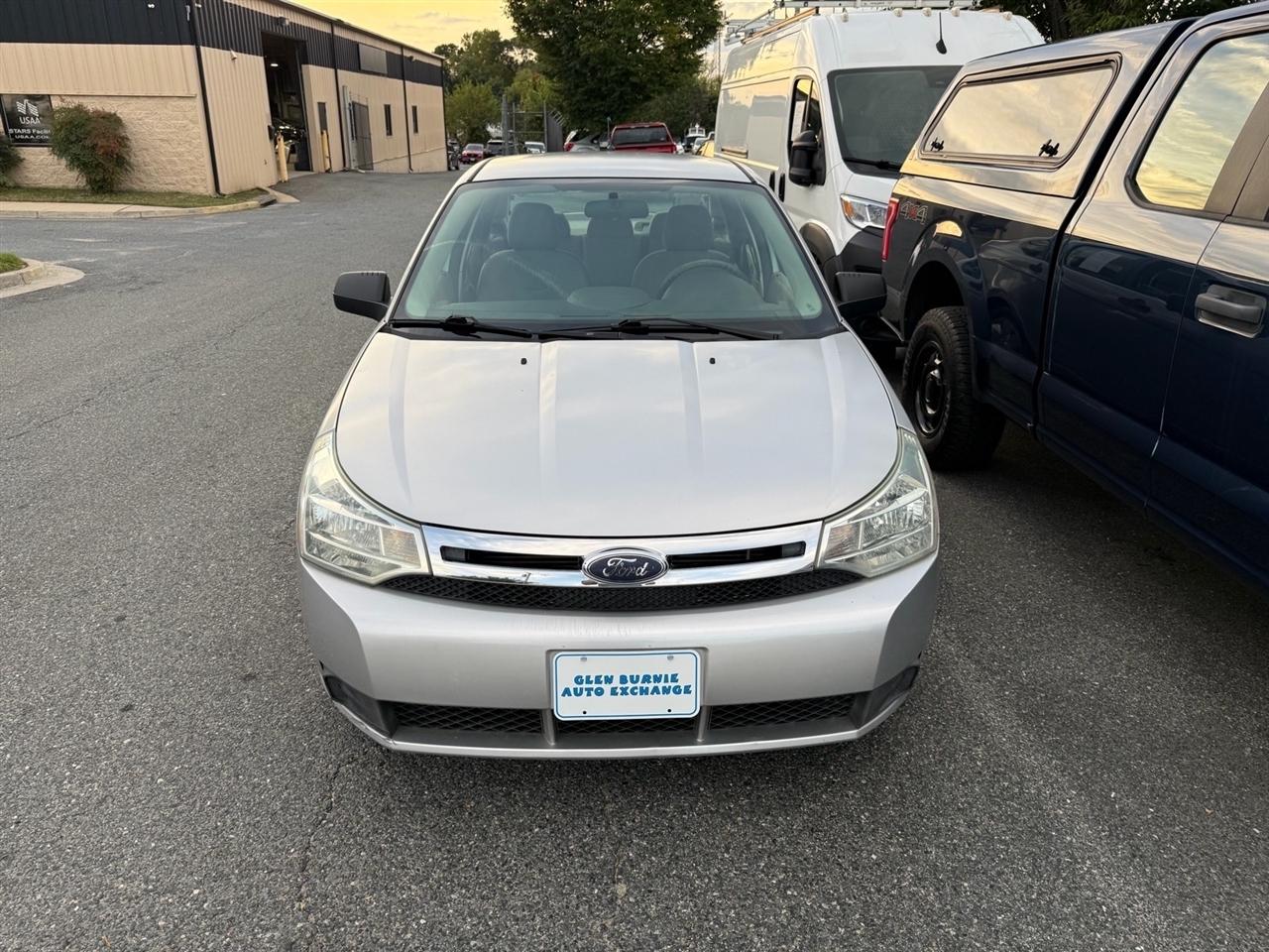Ford Focus 4dr Sdn S 2009
