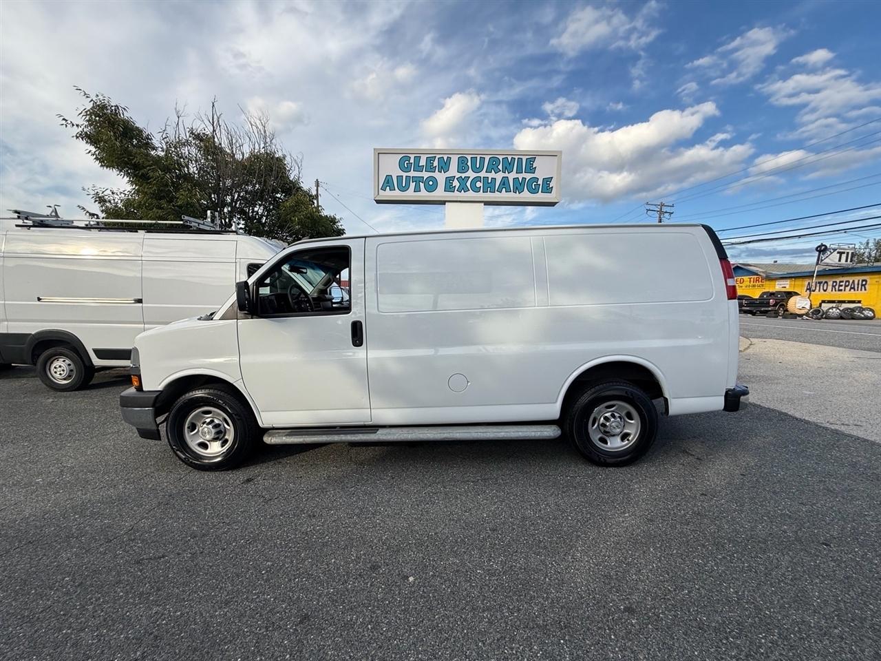 2020 Chevrolet Express Cargo Van RWD 2500 135"