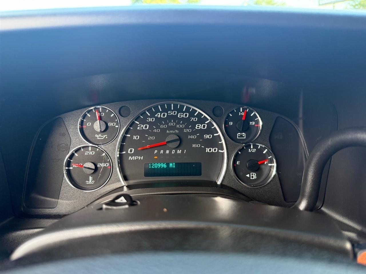 Chevrolet Express Cargo Van RWD 2500 135" 2020