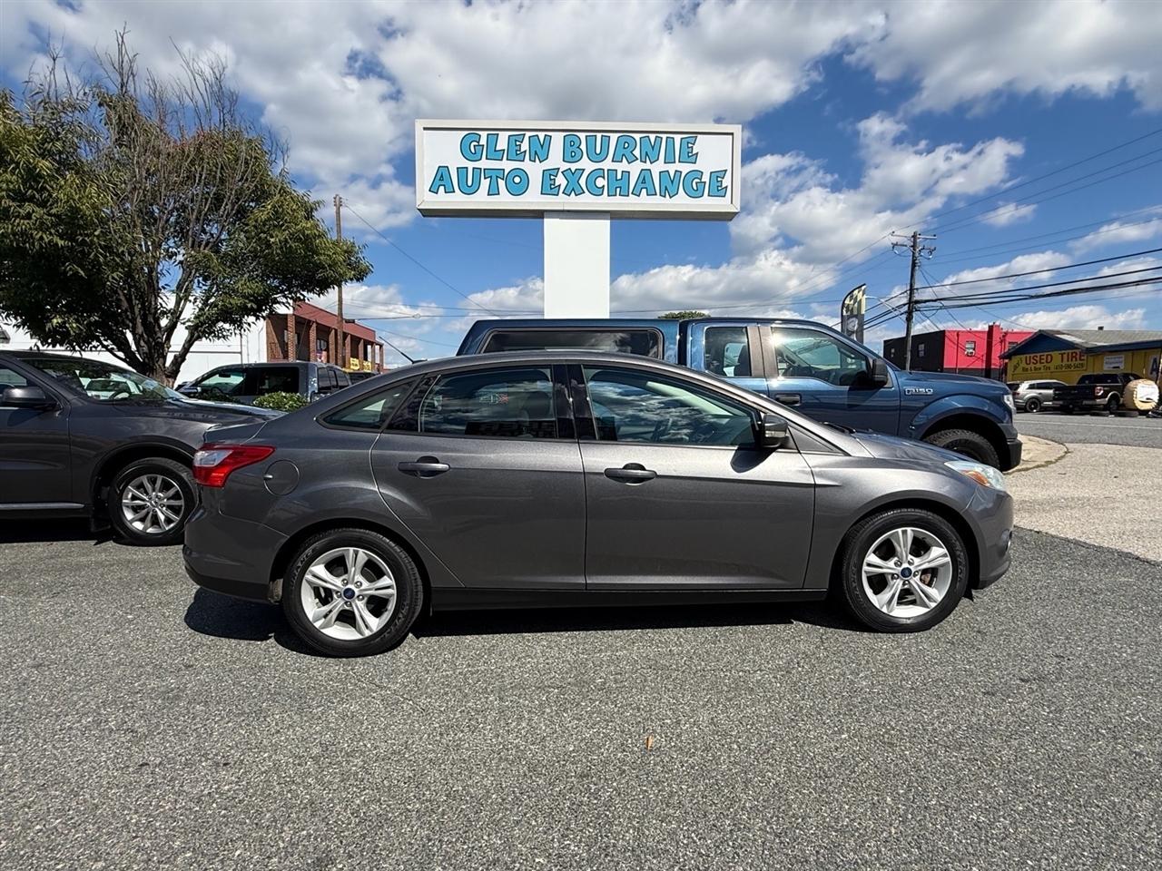Ford Focus 4dr Sdn SE 2014