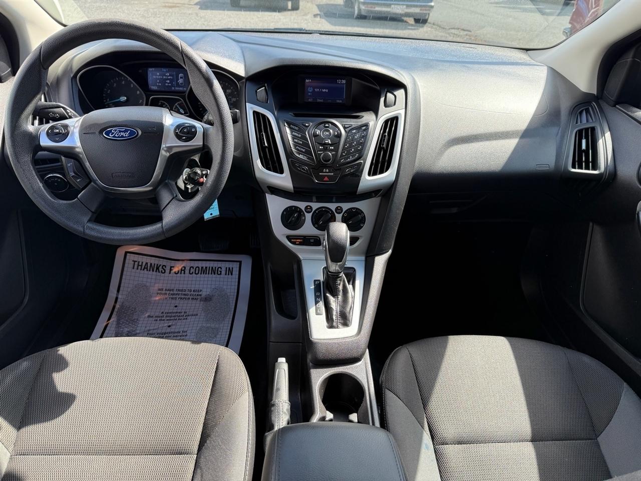 Ford Focus 4dr Sdn SE 2014