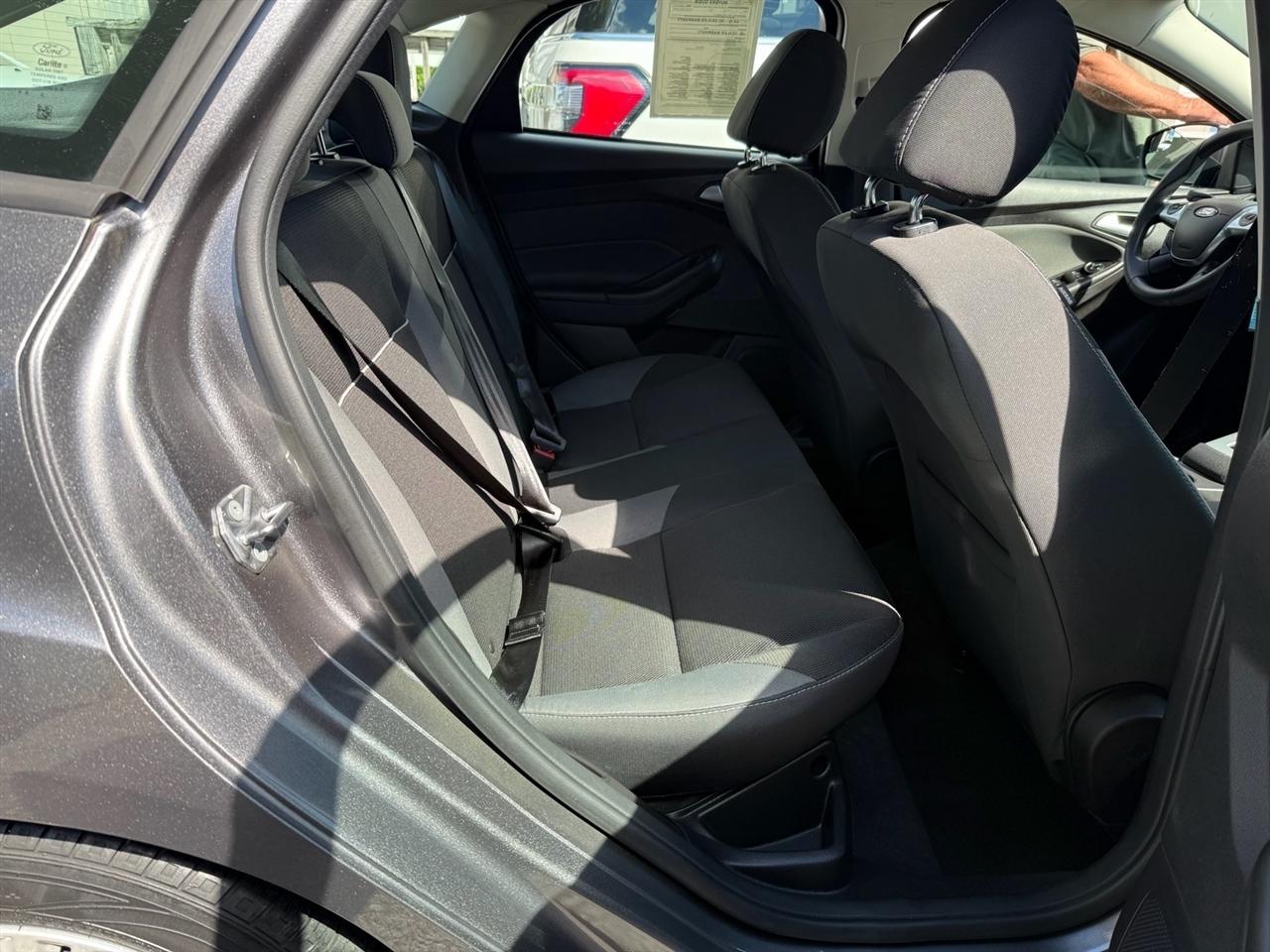 Ford Focus 4dr Sdn SE 2014