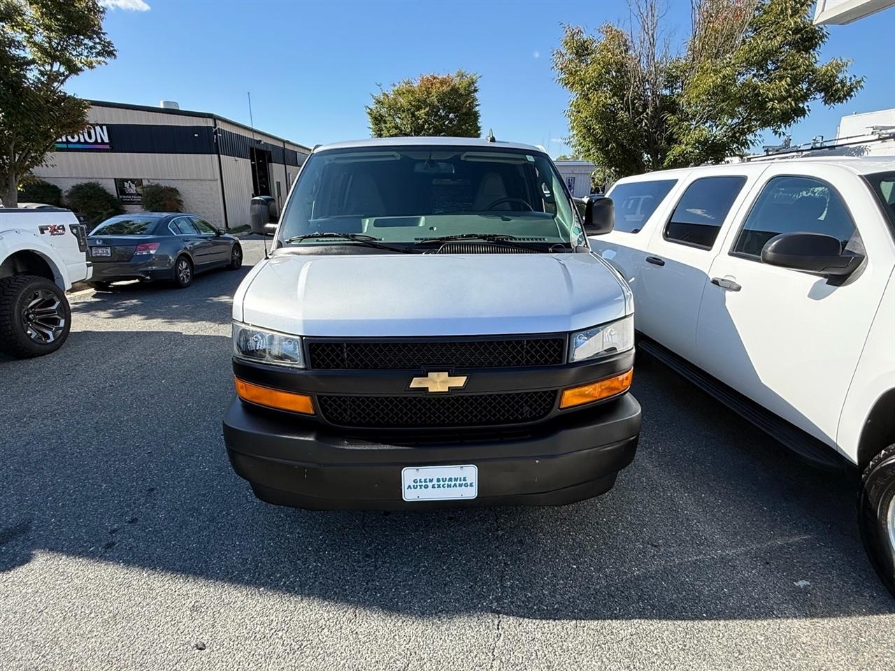 Chevrolet Express Cargo Van RWD 2500 135" 2020