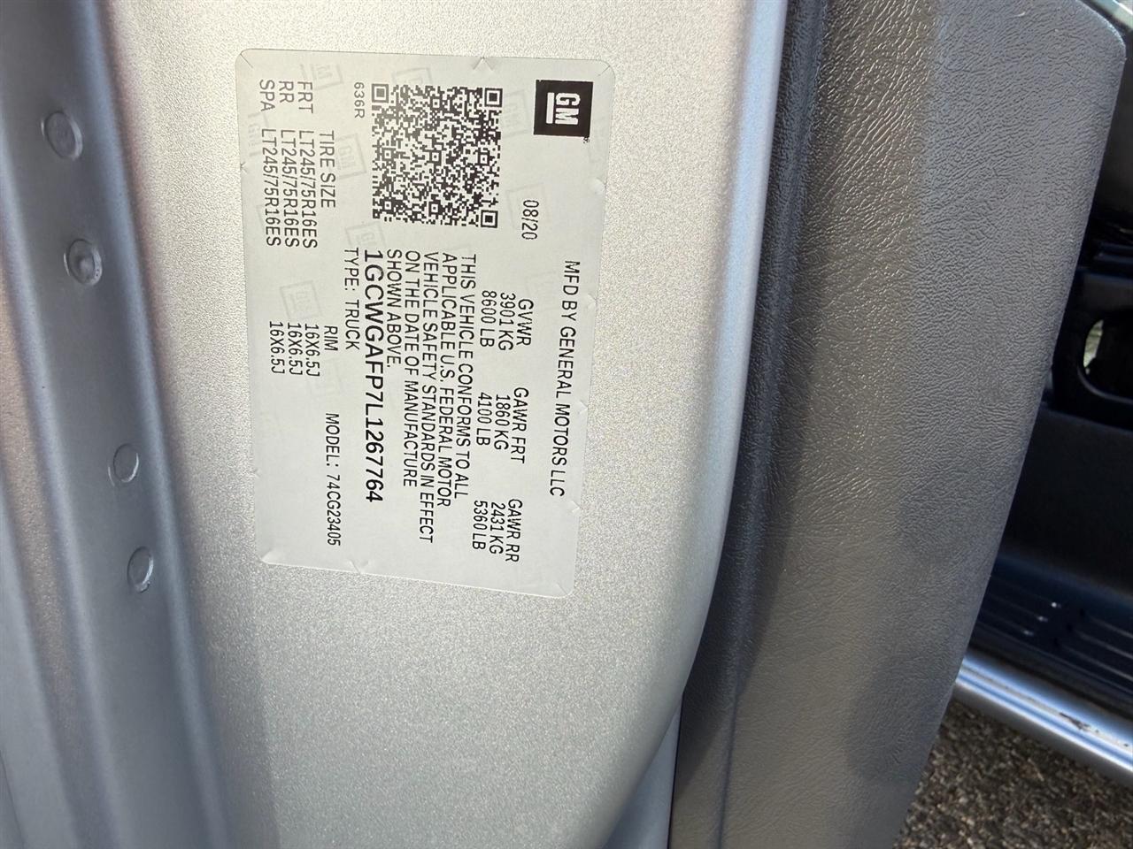 Chevrolet Express Cargo Van RWD 2500 135" 2020