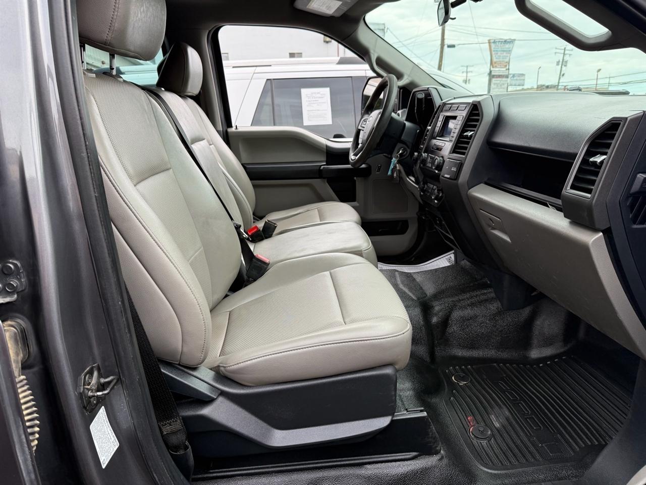 Ford Super Duty F-350 SRW Lariat 4WD Crew Cab 179" WB 60" CA 2022