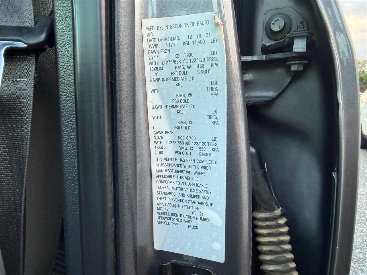 Ford Super Duty F-350 SRW Lariat 4WD Crew Cab 179" WB 60" CA 2022