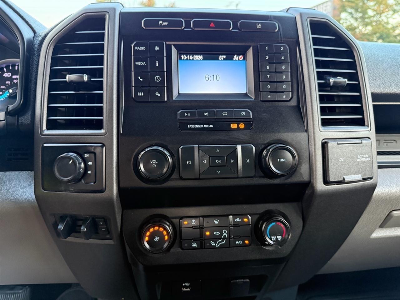 Ford Super Duty F-350 SRW Lariat 4WD Crew Cab 179" WB 60" CA 2022