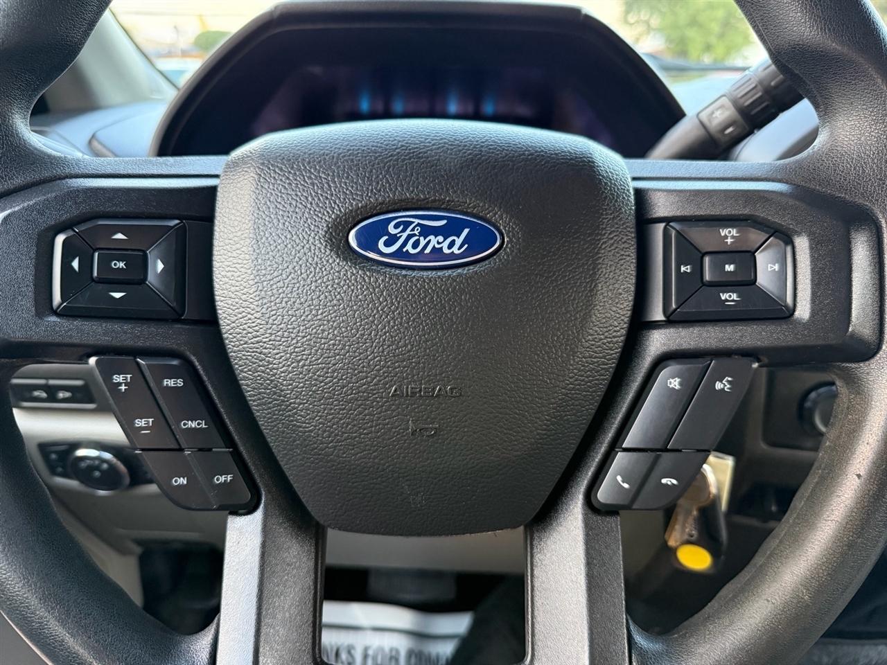 Ford Super Duty F-350 SRW Lariat 4WD Crew Cab 179" WB 60" CA 2022
