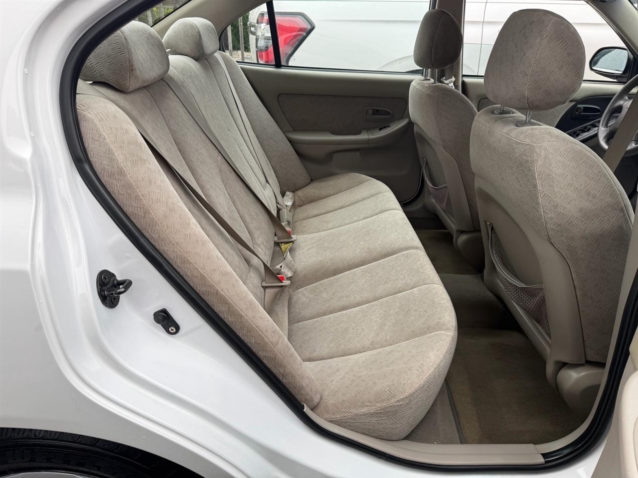 Hyundai Elantra 4dr Sdn Limited Auto 2006