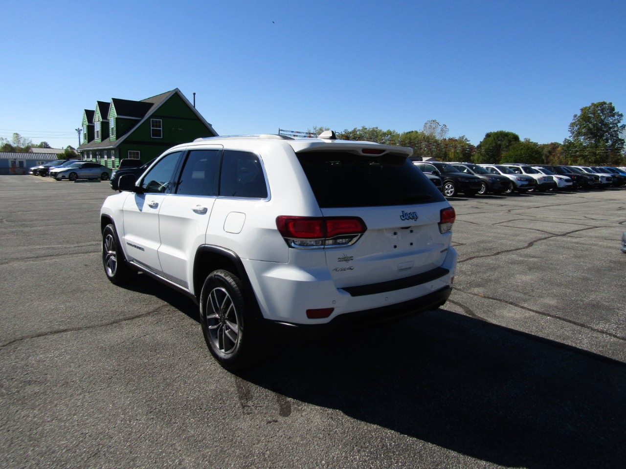 Jeep Grand Cherokee Laredo 4WD 2020 Jeep Grand Cherokee Laredo 4WD 2020