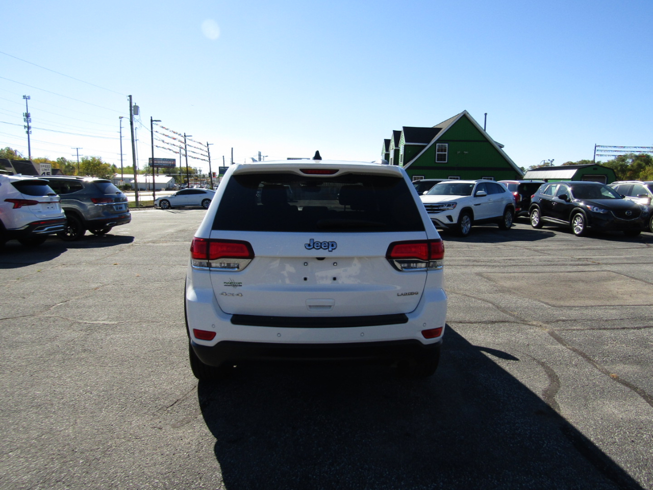 Jeep Grand Cherokee Laredo 4WD 2020 Jeep Grand Cherokee Laredo 4WD 2020