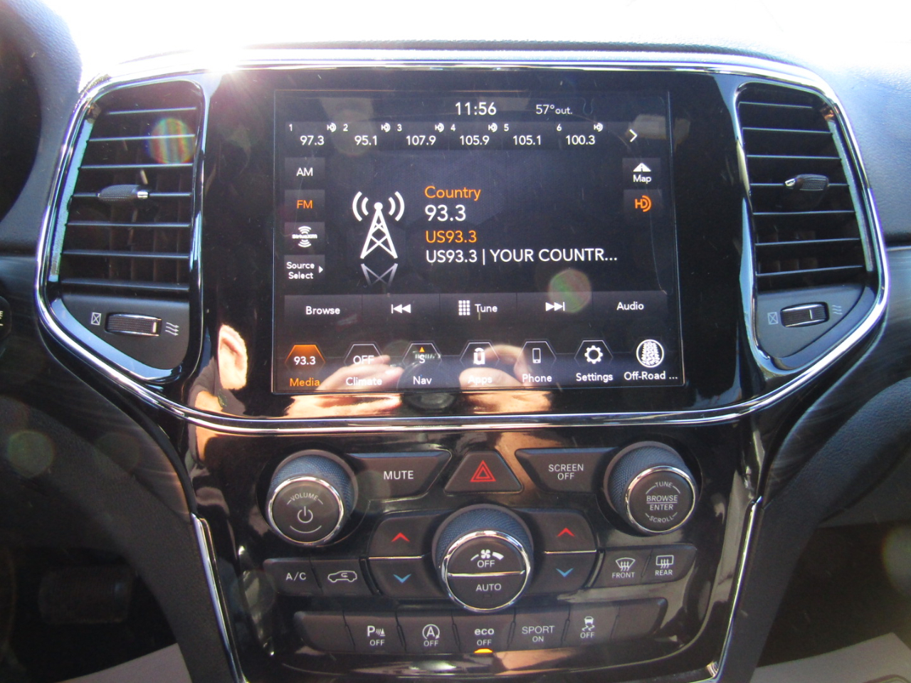 Jeep Grand Cherokee Laredo 4WD 2020 Jeep Grand Cherokee Laredo 4WD 2020