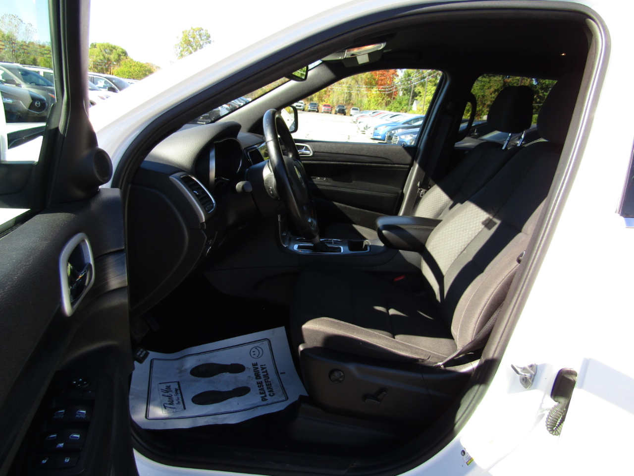 Jeep Grand Cherokee Laredo 4WD 2020 Jeep Grand Cherokee Laredo 4WD 2020