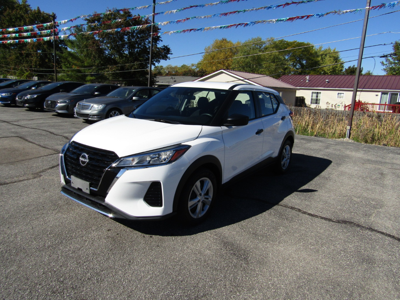 Nissan Kicks S 2023 Nissan Kicks S 2023