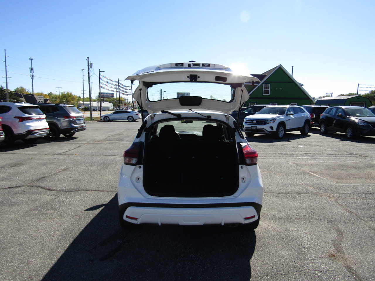 Nissan Kicks S 2023 Nissan Kicks S 2023