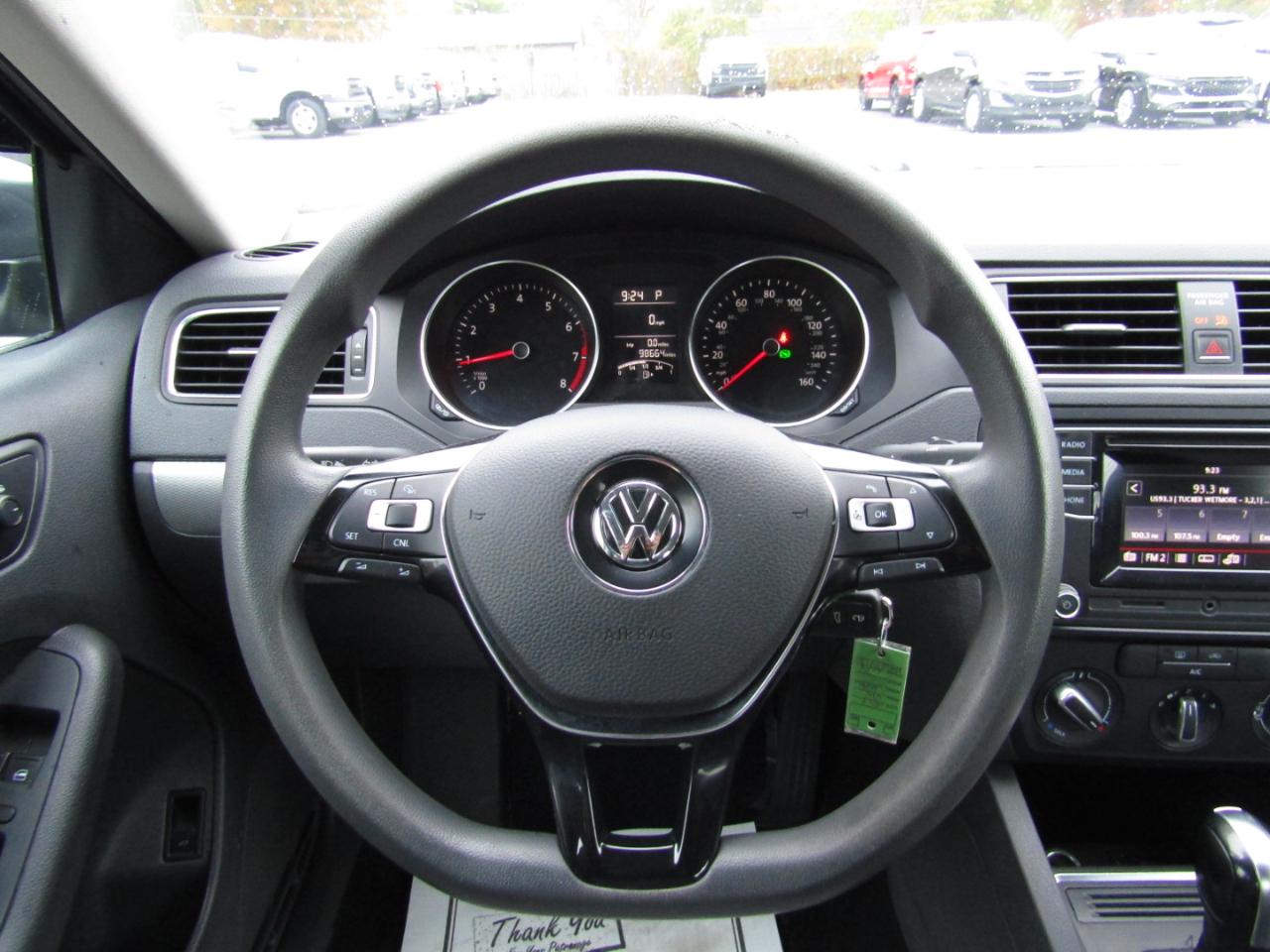 Volkswagen Jetta  2017