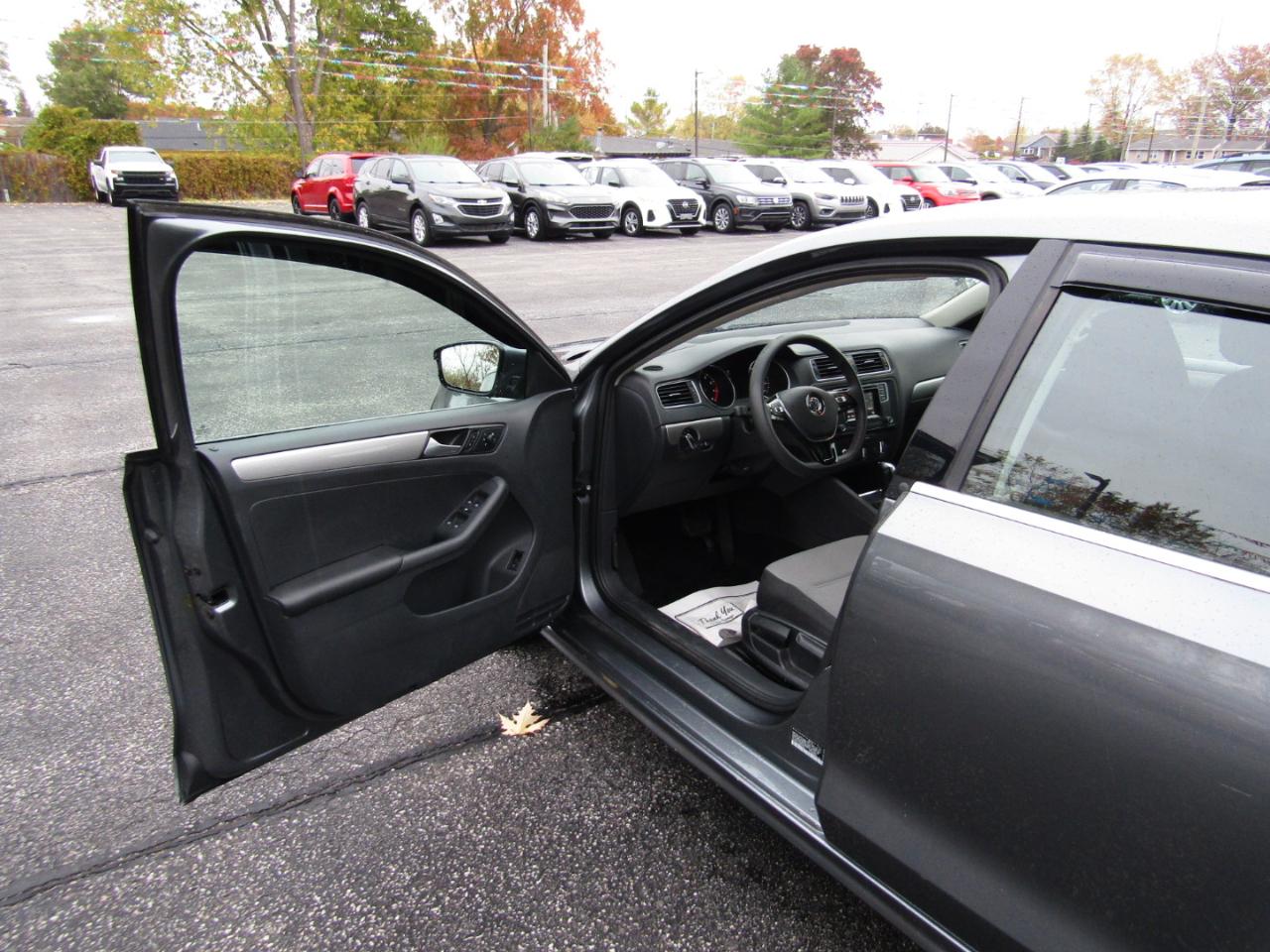 Volkswagen Jetta  2017