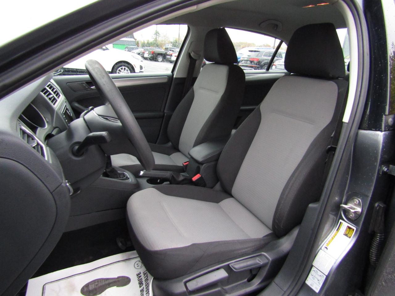 Volkswagen Jetta  2017