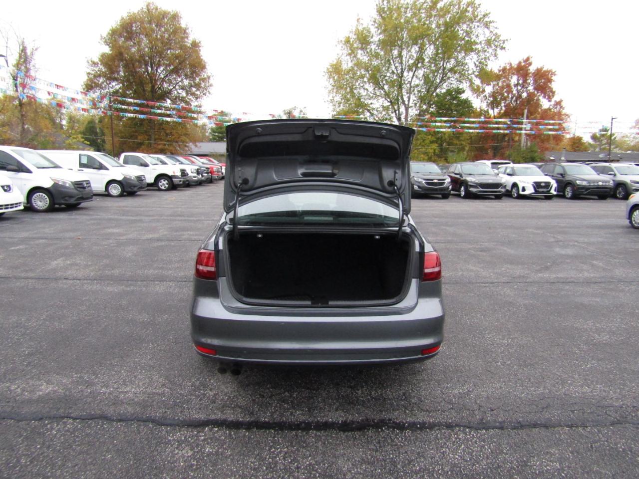 Volkswagen Jetta  2017