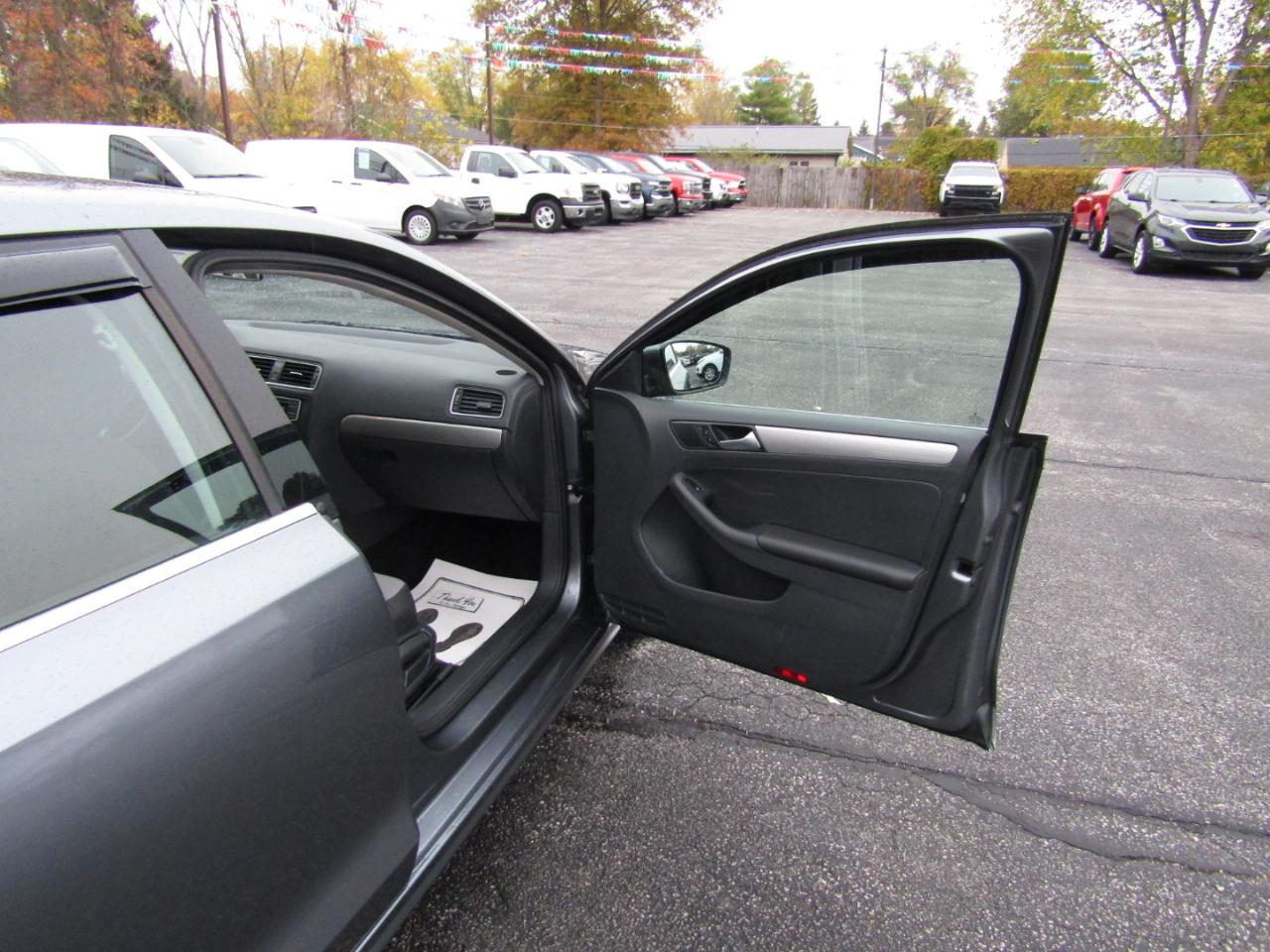 Volkswagen Jetta  2017