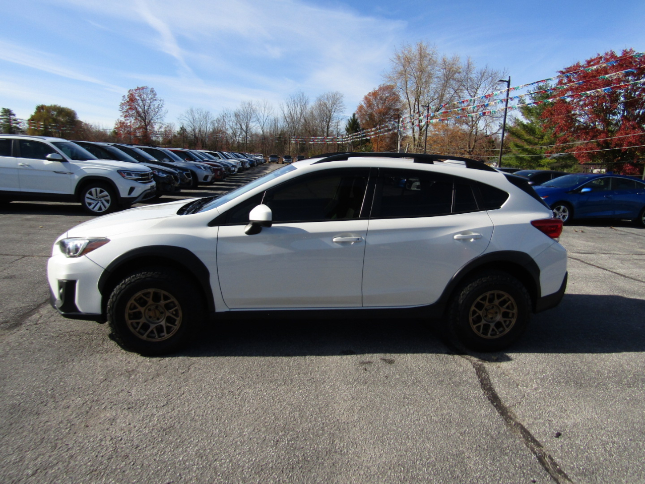 2020 Subaru Crosstrek 2.0i Premium photo 3