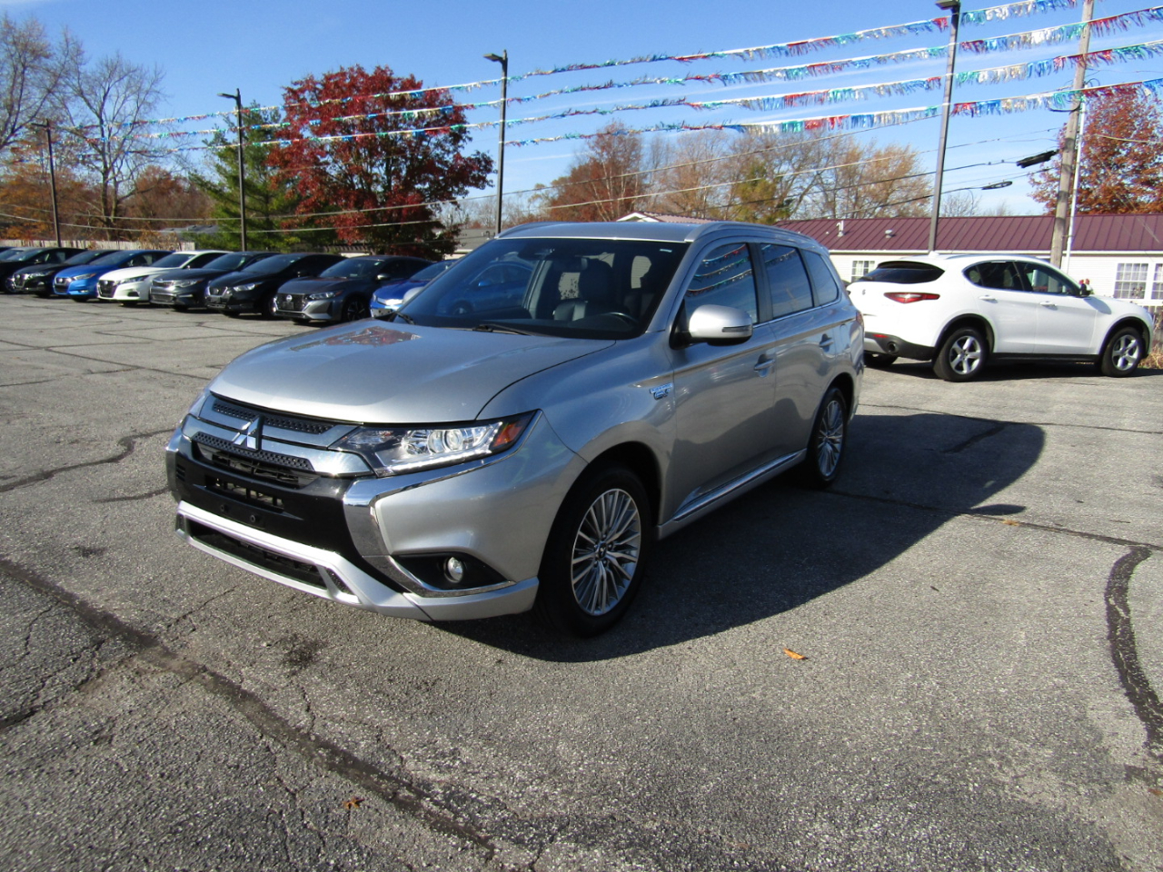 2022 Mitsubishi Outlander SEL LE GT SE photo 2