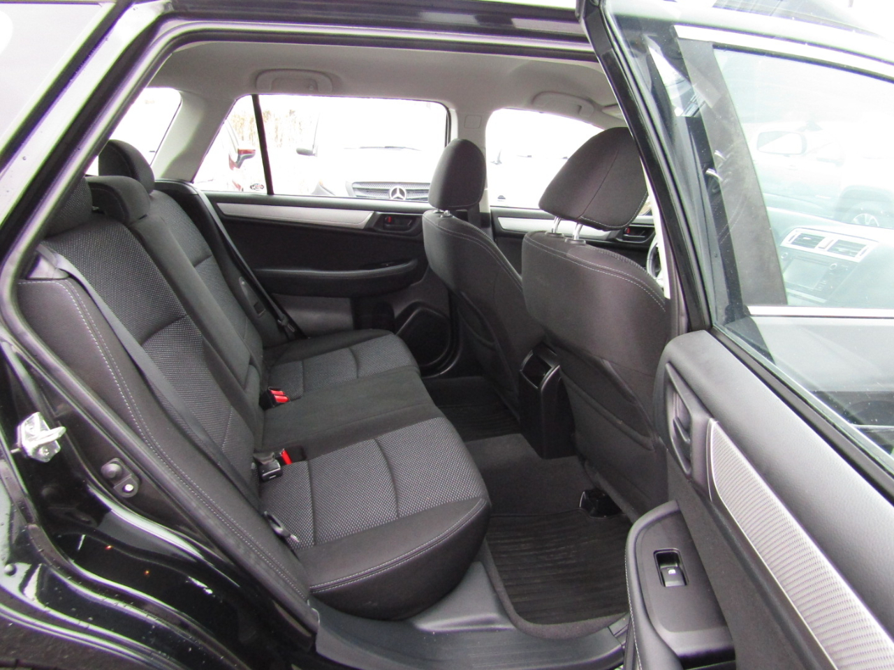 Subaru Outback  2017