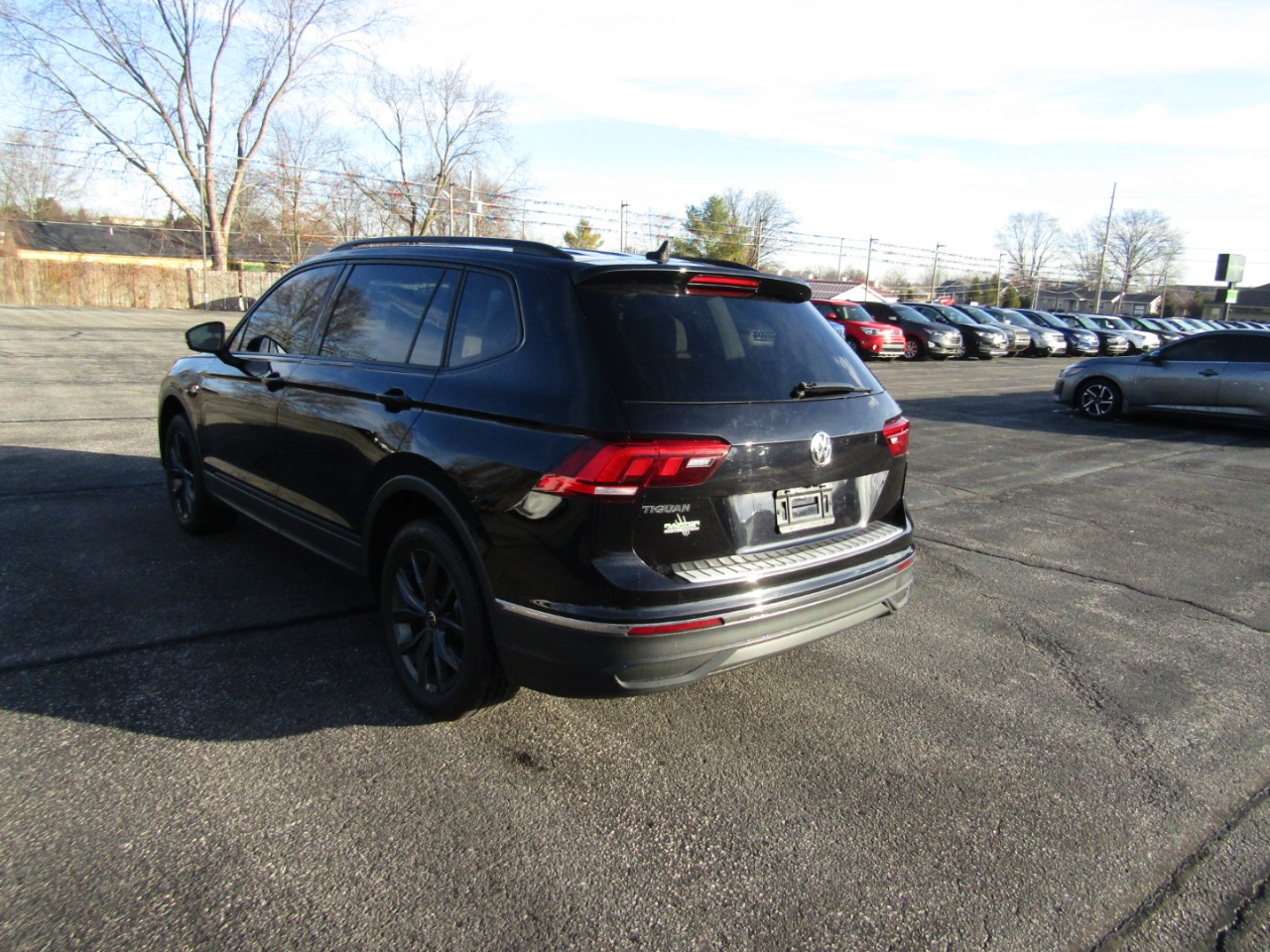 Volkswagen Tiguan S 2020