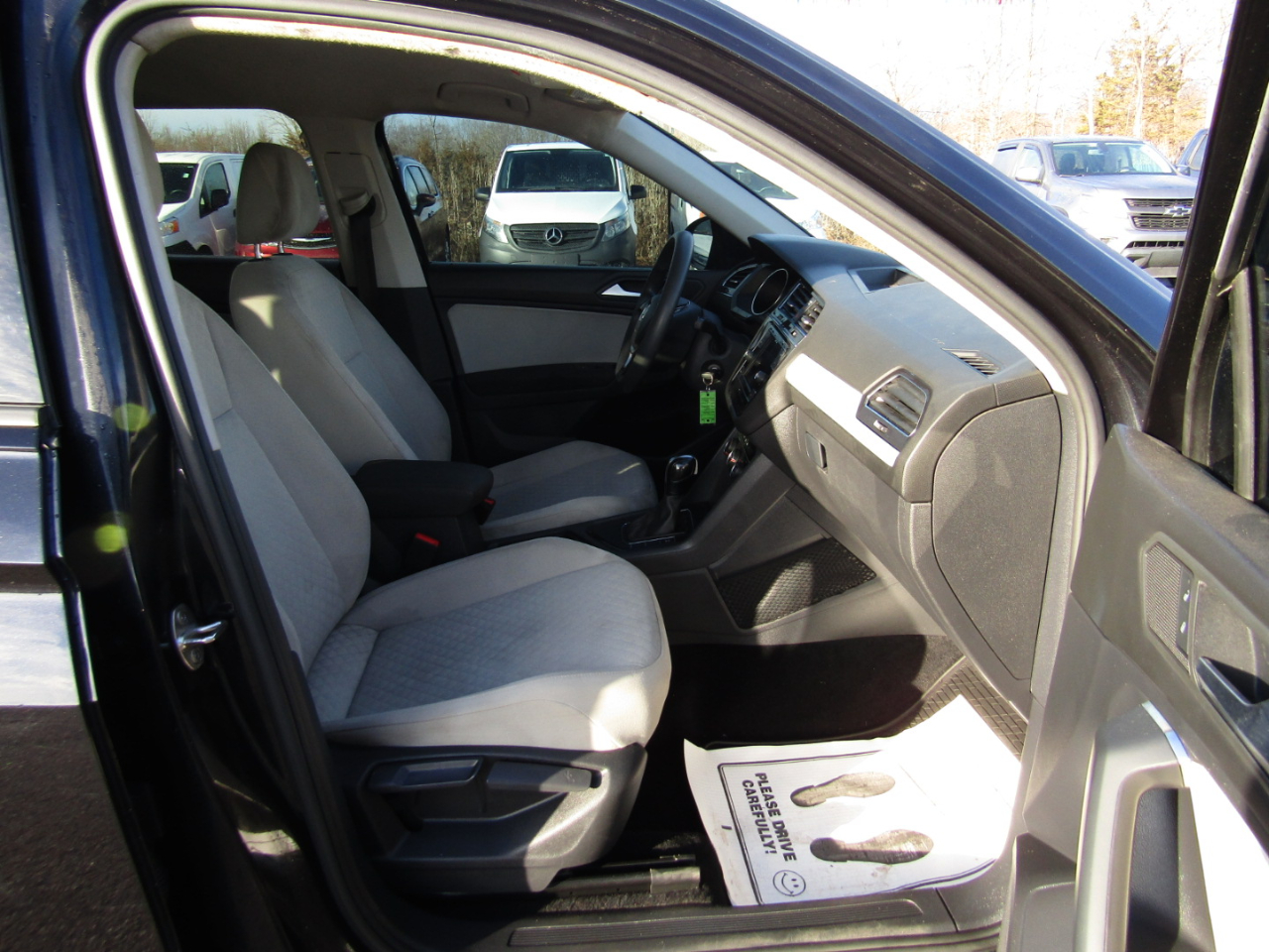 Volkswagen Tiguan S 2020