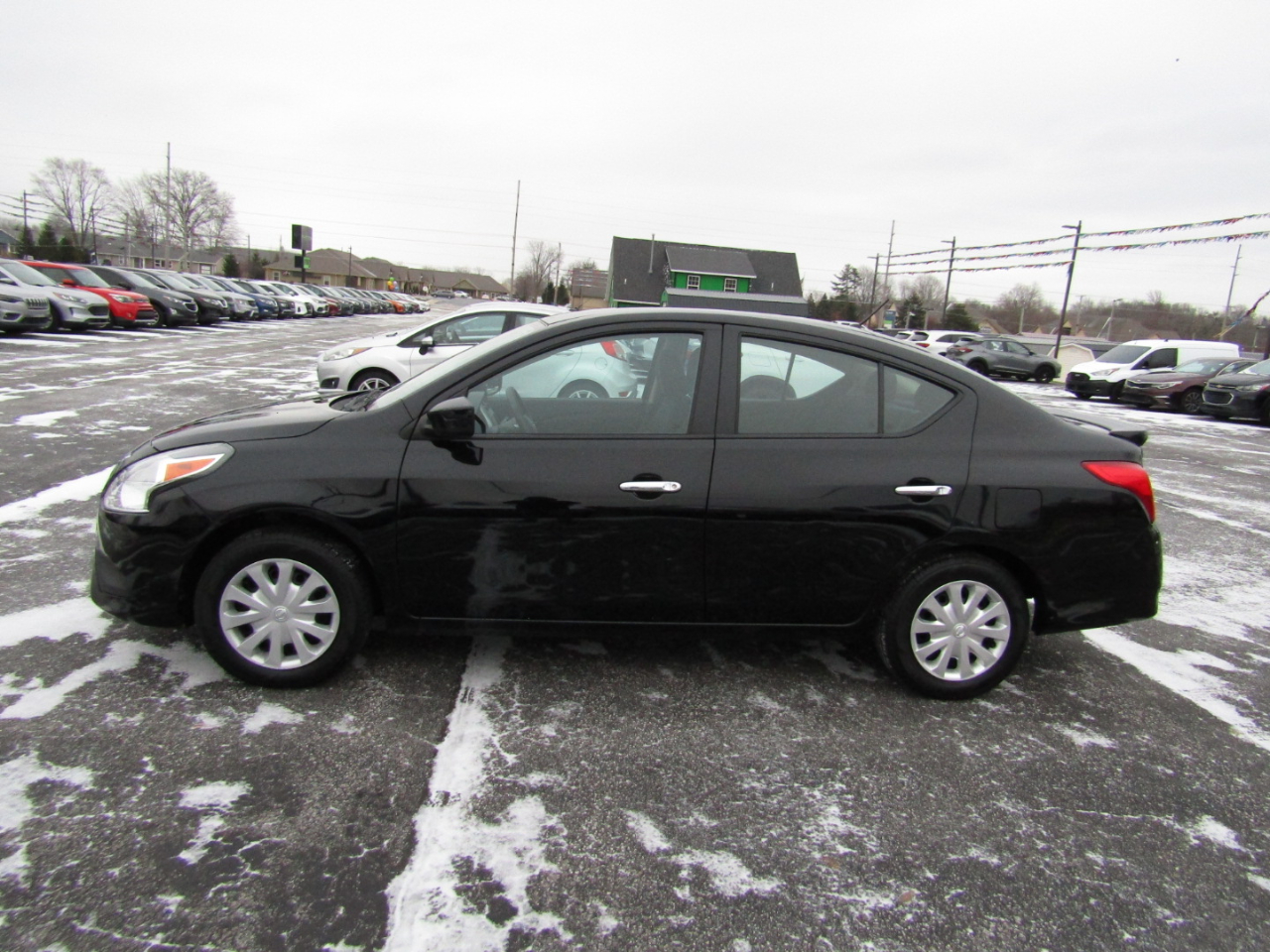 Nissan Versa 1.6 S 5M 2019
