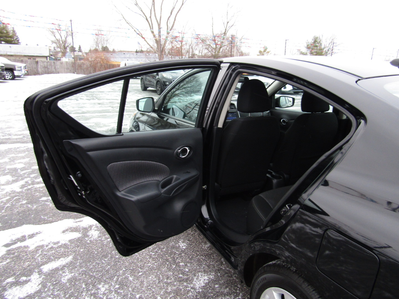 Nissan Versa 1.6 S 5M 2019