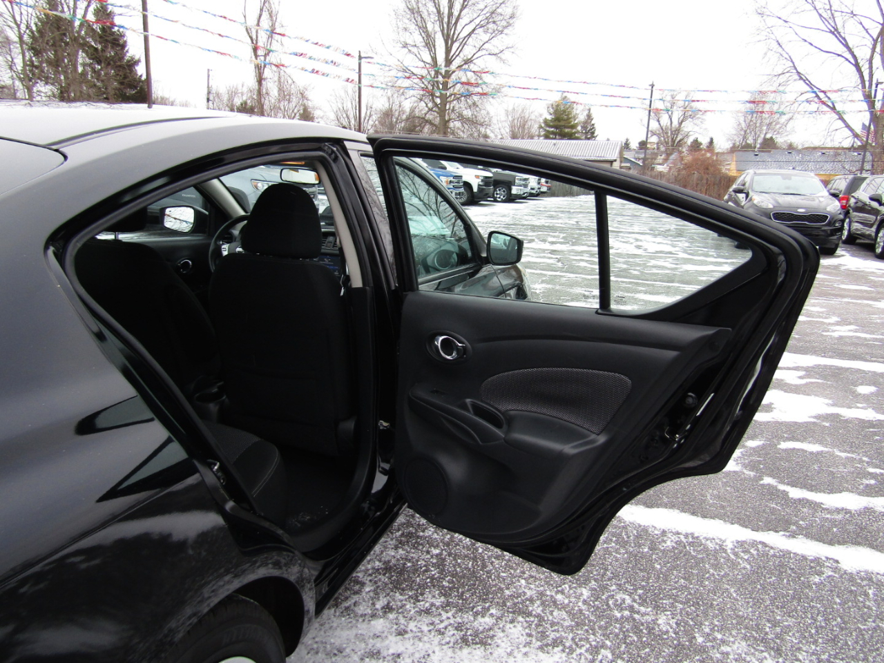Nissan Versa 1.6 S 5M 2019