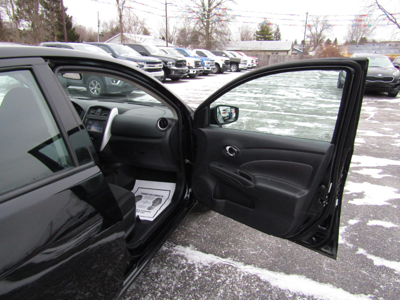 Nissan Versa 1.6 S 5M 2019