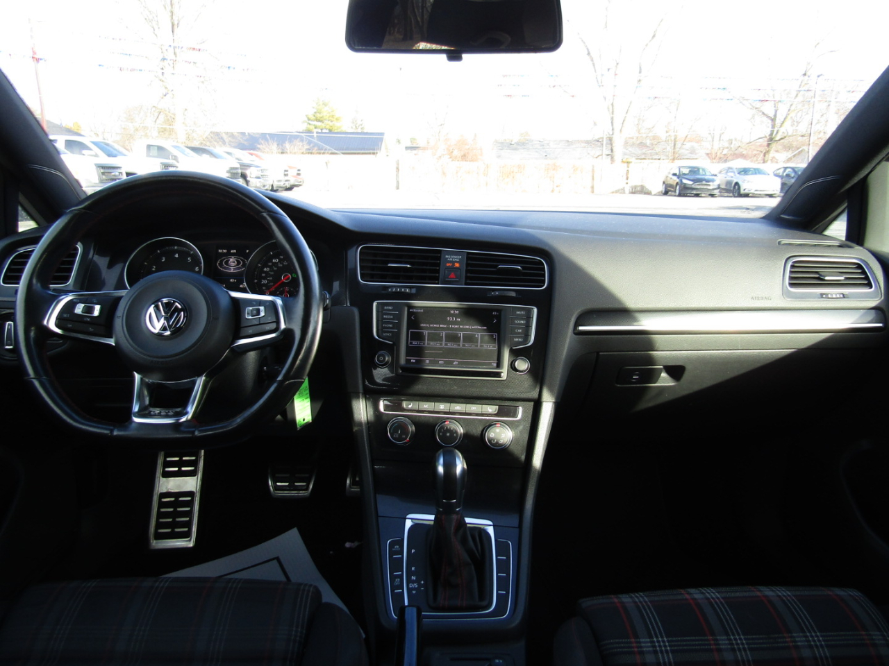 Volkswagen Golf  2016