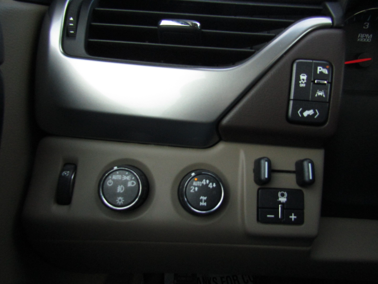 Chevrolet Tahoe  2017