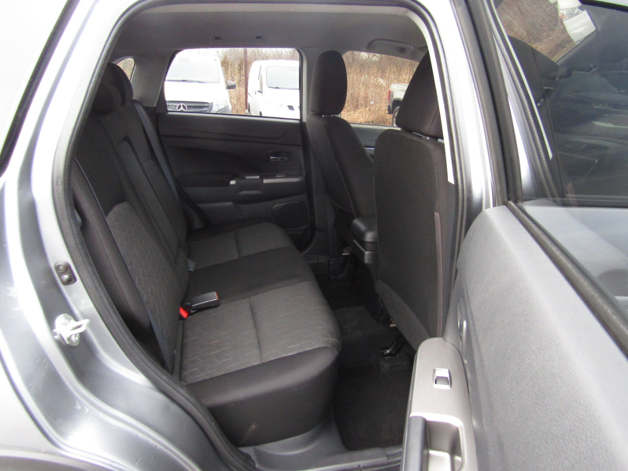 Mitsubishi Outlander Sport  2020