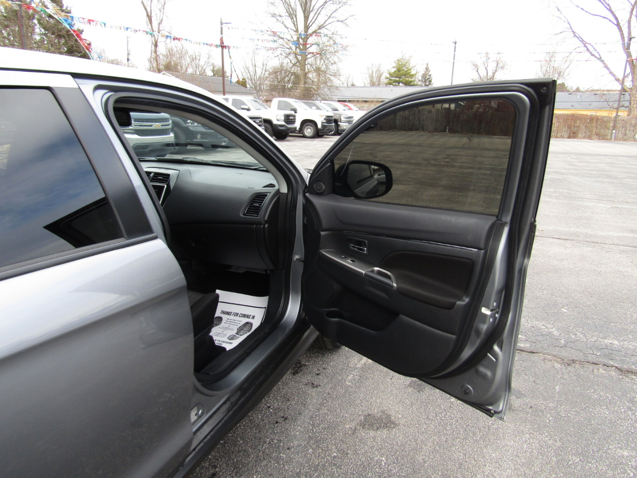 Mitsubishi Outlander Sport  2020