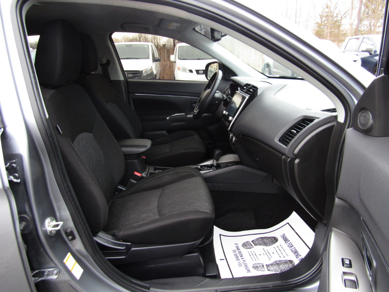 Mitsubishi Outlander Sport  2020