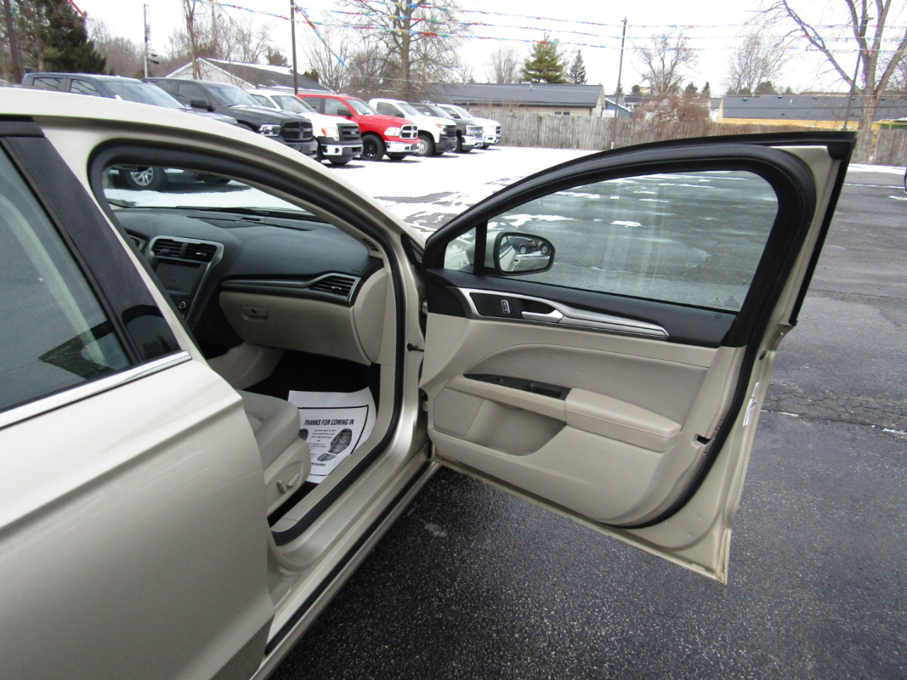 Ford Fusion Hybrid SE 2019