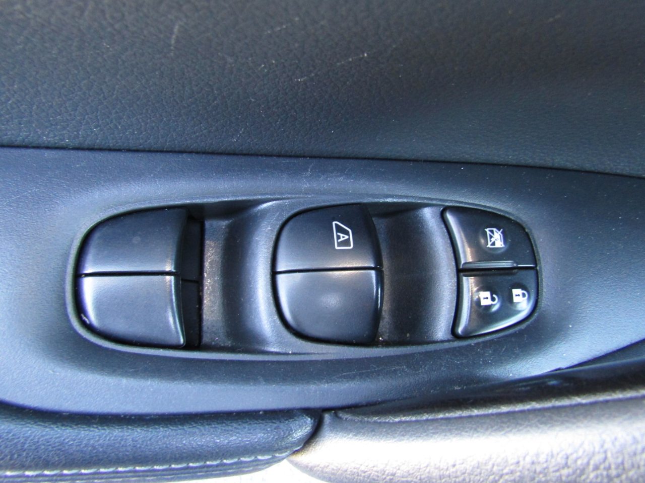 Nissan Rogue SV AWD 2018